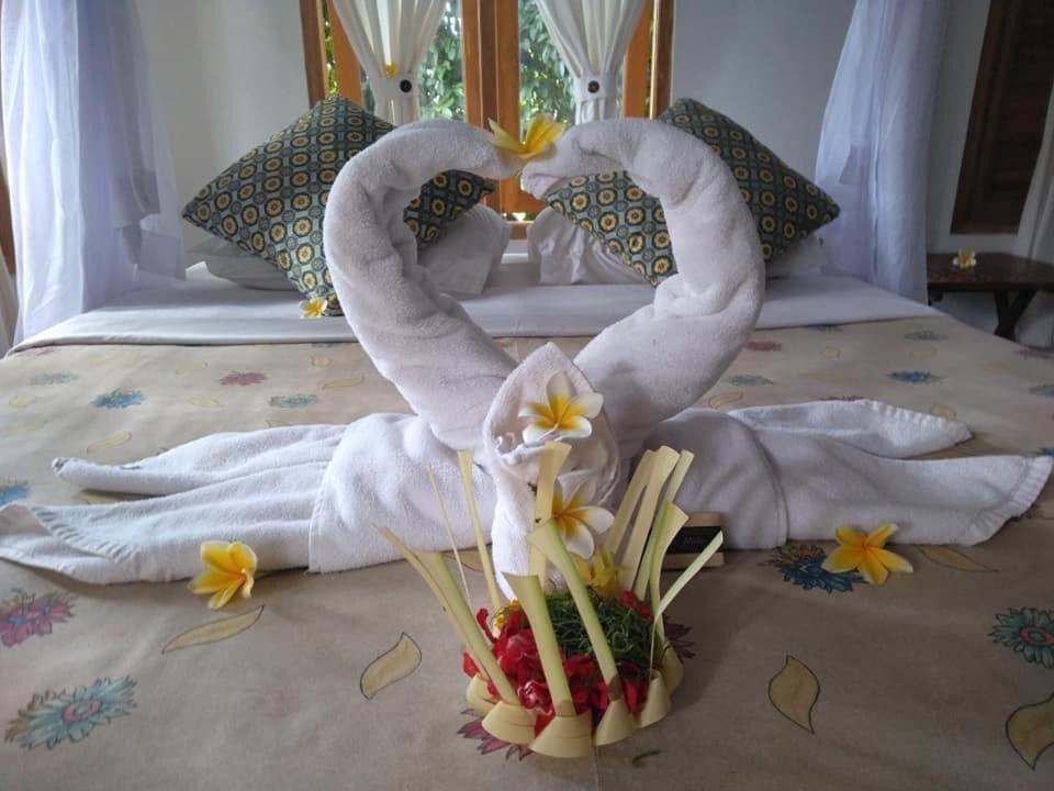 Omunity Bali Hotel Singaraja Exterior foto