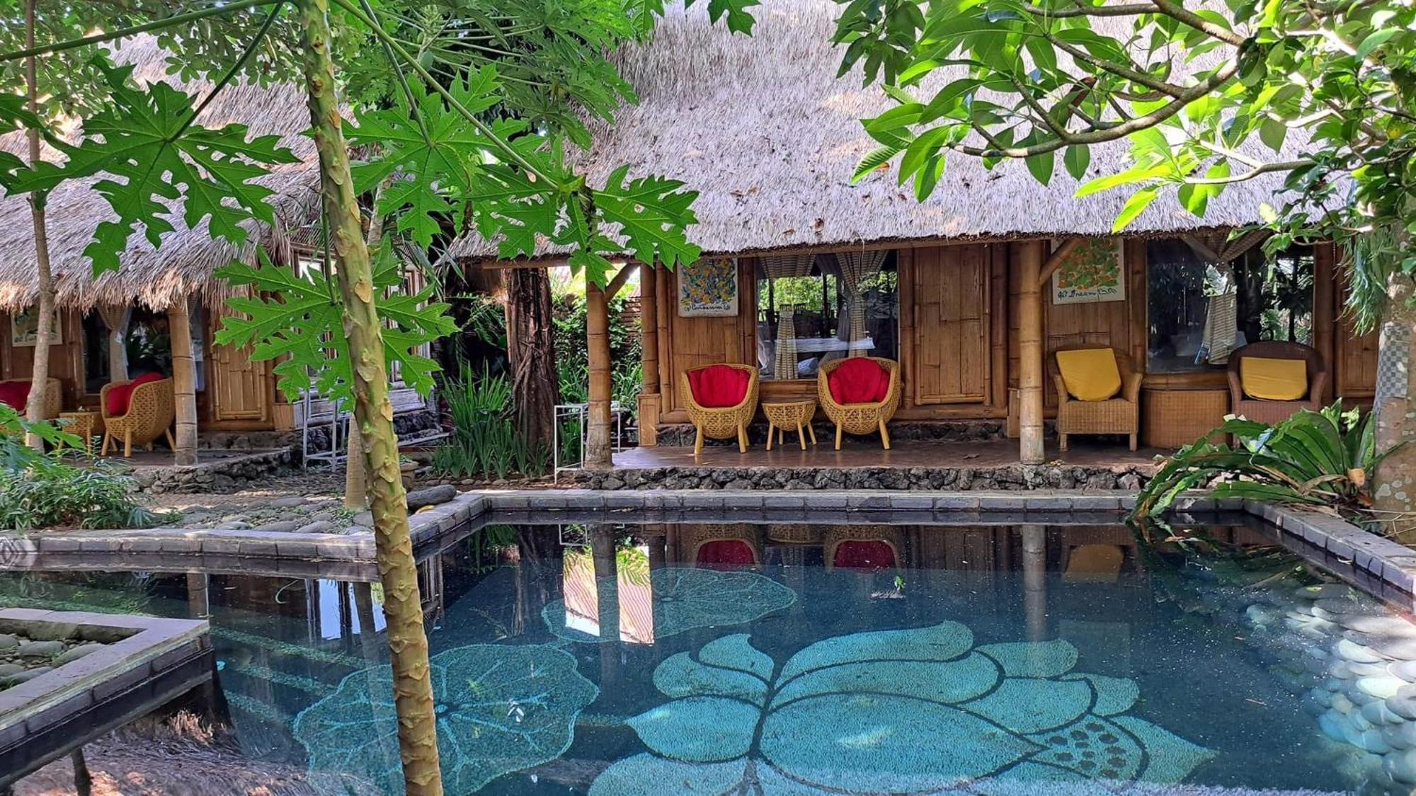 Omunity Bali Hotel Singaraja Exterior foto