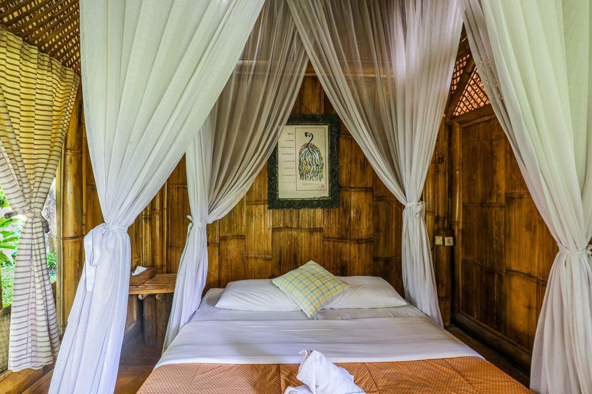 Omunity Bali Hotel Singaraja Exterior foto